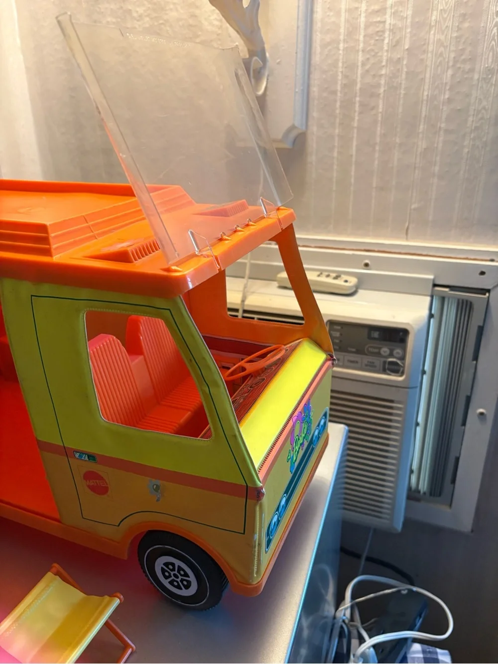 Barbie classic camper